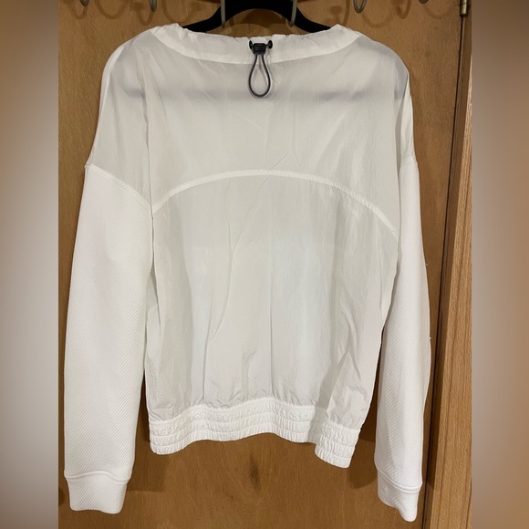 REEBOK- ladies mid layer pullover - Picture 3 of 4